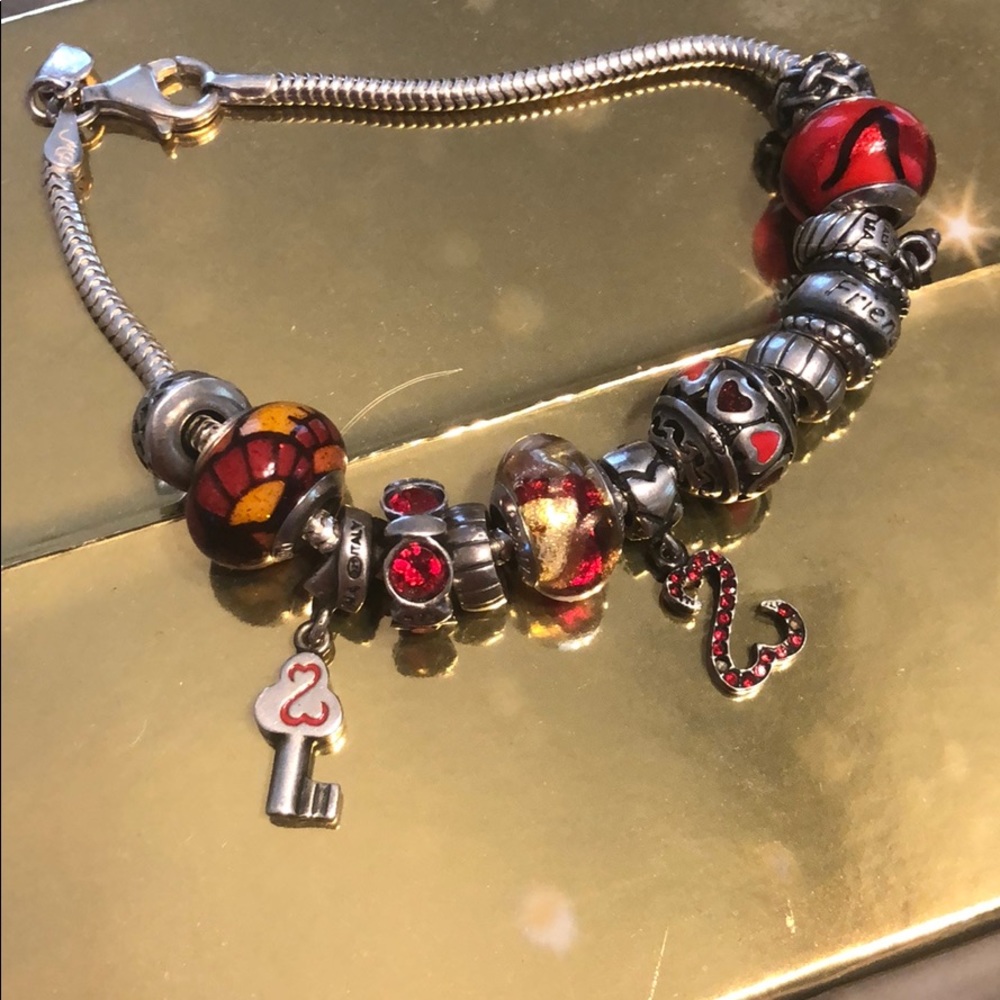 Bracelet